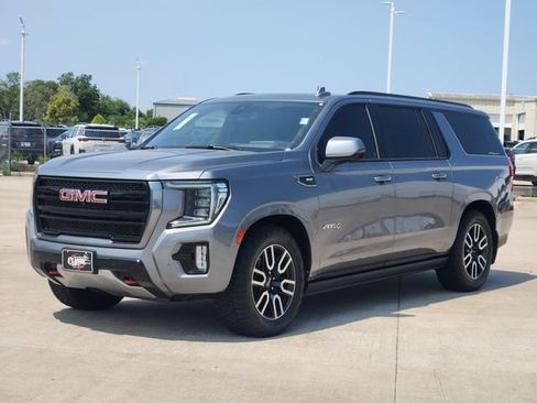 Used 2021 GMC Yukon XL AT4 w/ AT4 Premium Plus Package AWD/4WD image 3