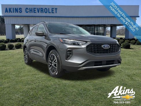 Used 2025 Ford Escape SE FWD image 3