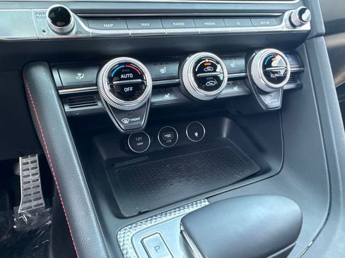 Used 2023 Genesis G70 2.0T w/ Sport Prestige Package RWD image 28