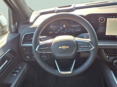 New 2026 Chevrolet Tahoe Premier w/ Sun And Tow Package AWD/4WD image 13