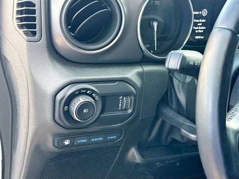Used 2023 Jeep Wrangler Unlimited w/ Cold Weather Group AWD/4WD image 11
