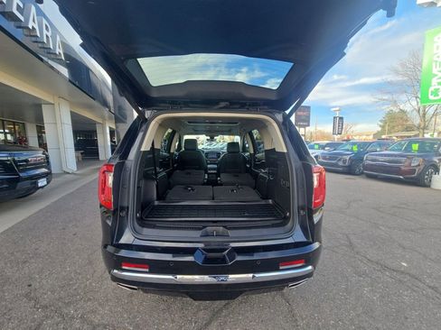 Used 2023 GMC Acadia Denali w/ Black Diamond Edition image 18