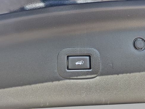Used 2020 Nissan Armada SL w/ Premium Package AWD/4WD image 12