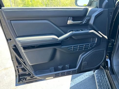 New 2026 Toyota 4Runner Limited AWD/4WD image 18