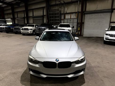 Used 2014 BMW 320i Sedan RWD image 10