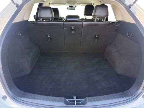 Used 2020 MAZDA CX-5 Touring image 19