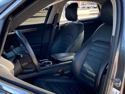 Used 2013 Ford Fusion SE image 7