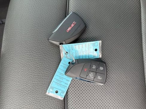 Used 2026 GMC Sierra 1500 Denali w/ Denali Reserve Package AWD/4WD image 41