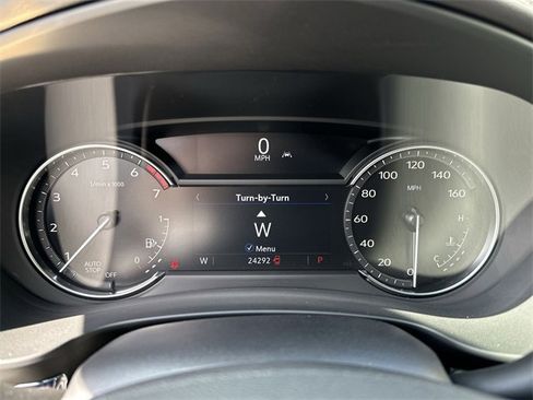 Certified 2023 Cadillac XT4 Luxury w/ Cold Weather Package image 22