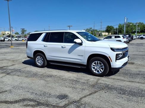 Used 2025 Chevrolet Tahoe LT AWD/4WD image 12