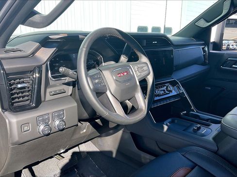 Used 2024 GMC Sierra 2500 AT4 w/ AT4 Premium Plus Package image 18