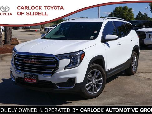 Used 2024 GMC Terrain SLT image 1