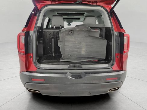 Used 2023 GMC Acadia SLT w/ Elevation Edition image 15