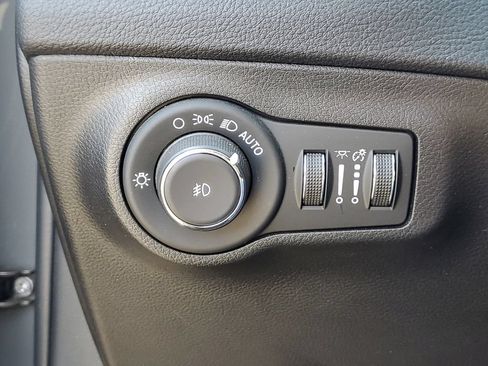 Used 2020 Jeep Compass Limited AWD/4WD image 21