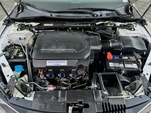 Used 2017 Honda Accord EX-L image 31