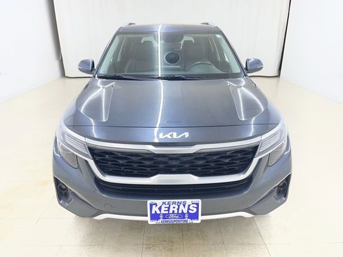 Used 2023 Kia Seltos EX image 7