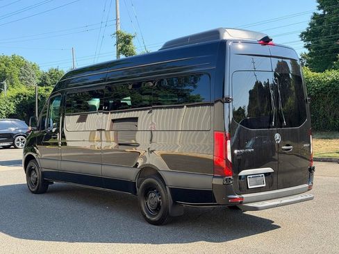 New 2025 Mercedes-Benz Sprinter 2500 image 9