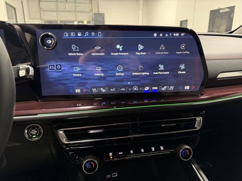 New 2026 Chevrolet Traverse RS w/ LPO, Floor Liner Package image 19