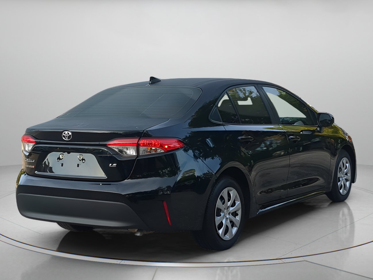 Used 2024 Toyota Corolla LE FWD image 40