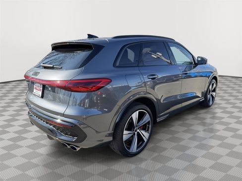 New 2025 Audi SQ5 Premium Plus image 6