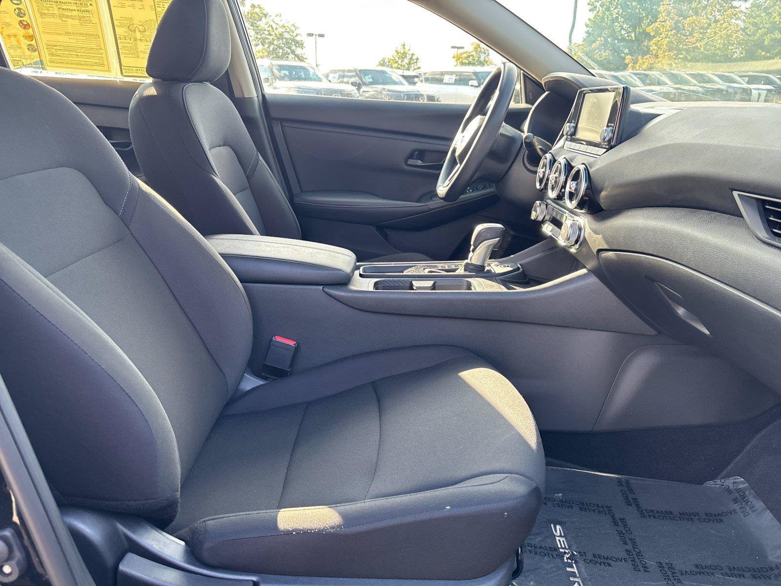 Used 2025 Nissan Sentra S FWD image 39