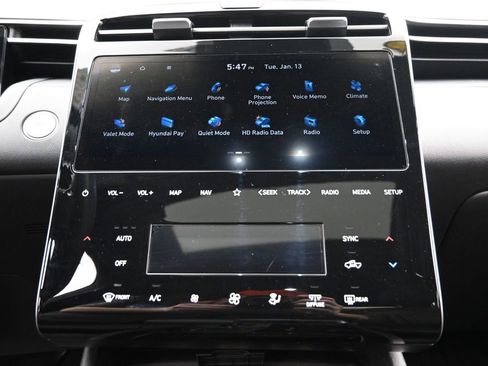 Used 2024 Hyundai Santa Cruz Night image 14