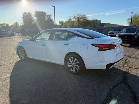 Certified 2023 Nissan Altima 2.5 S image 6