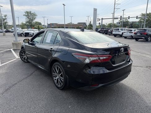 Used 2024 Toyota Camry XLE w/ Navigation Package AWD/4WD image 3