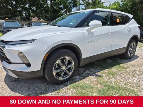 Used 2025 Chevrolet Blazer LT FWD image 1