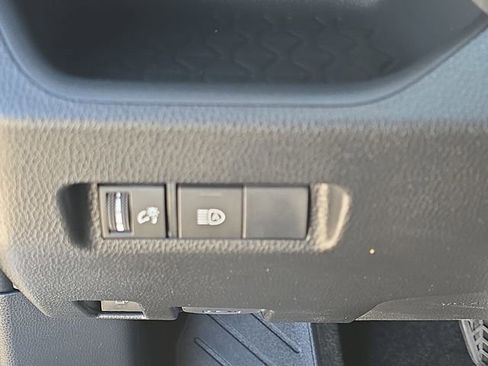 Used 2025 Toyota RAV4 LE AWD/4WD image 26