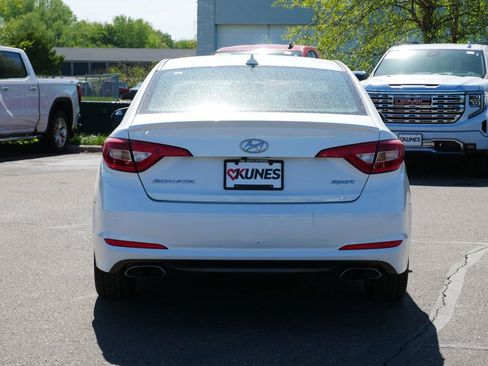 Used 2017 Hyundai Sonata Sport w/ Value Edition Package 02 FWD image 9
