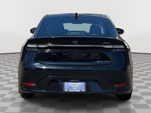 Used 2024 Toyota Prius Prime FWD image 7