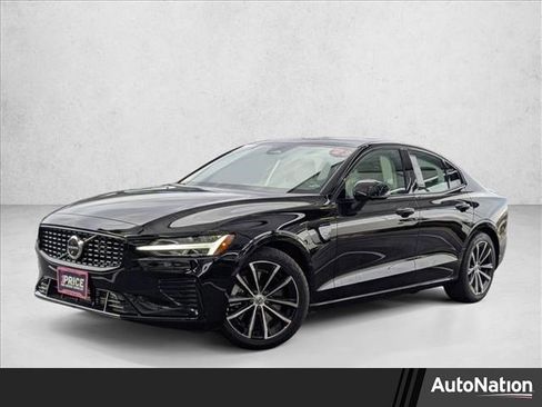 Used 2023 Volvo S60 T8 Plus image 1