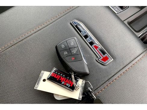 Used 2024 GMC Sierra 2500 AT4 w/ AT4 Premium Plus Package image 14