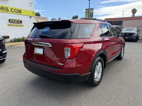 Used 2020 Ford Explorer XLT RWD image 3