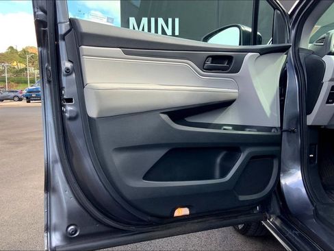 Used 2018 Honda Odyssey LX image 20