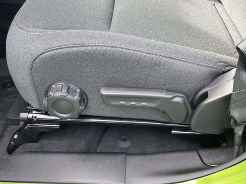 New 2025 Jeep Gladiator Sport image 27