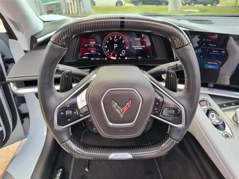 Used 2024 Chevrolet Corvette Z06 RWD image 18