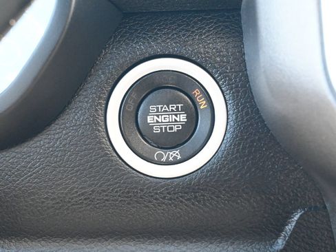 Used 2024 RAM 2500 Big Horn AWD/4WD image 18
