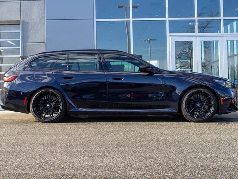 Used 2025 BMW M5 Touring image 4