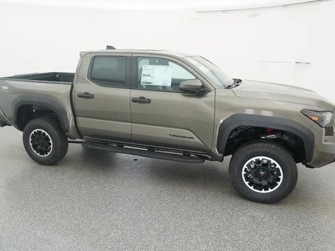 New 2025 Toyota Tacoma TRD Off-Road image 12