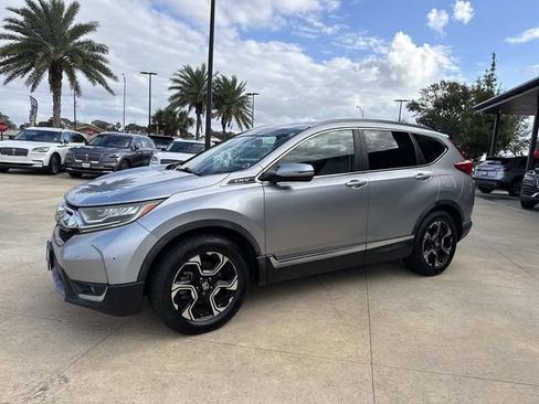 Used 2017 Honda CR-V Touring image 4