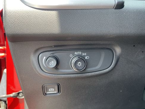 Used 2022 GMC Terrain SLE w/ Driver Convenience Package AWD/4WD image 19