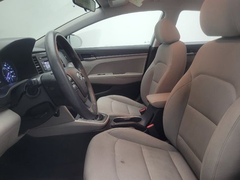Used 2018 Hyundai Elantra SE FWD image 17