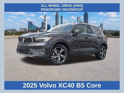 Used 2025 Volvo XC40 B5 Core