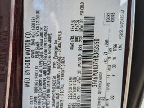 Used 2017 Ford Fusion SE w/ Fusion SE Technology Package image 23