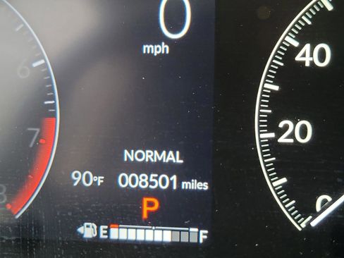 Used 2025 Honda HR-V EX-L image 30