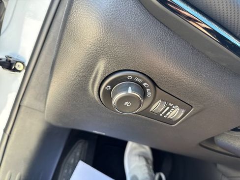New 2026 Jeep Compass Limited w/ Sun, Sound & Navigation Group AWD/4WD image 18