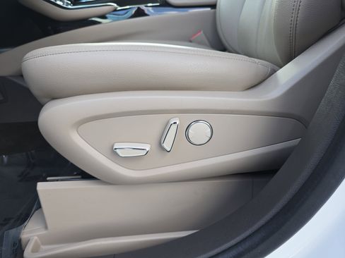 Certified 2023 Lincoln Nautilus AWD w/ Premium Package image 29