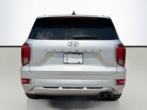 Used 2022 Hyundai Palisade Calligraphy FWD image 4